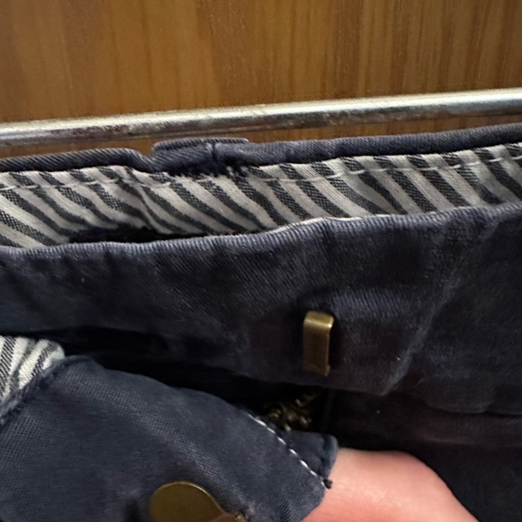 Tommy Hilfiger Navy Bermuda Shorts Relaxed Fit Women’s Size 2 - Picture 4 of 8